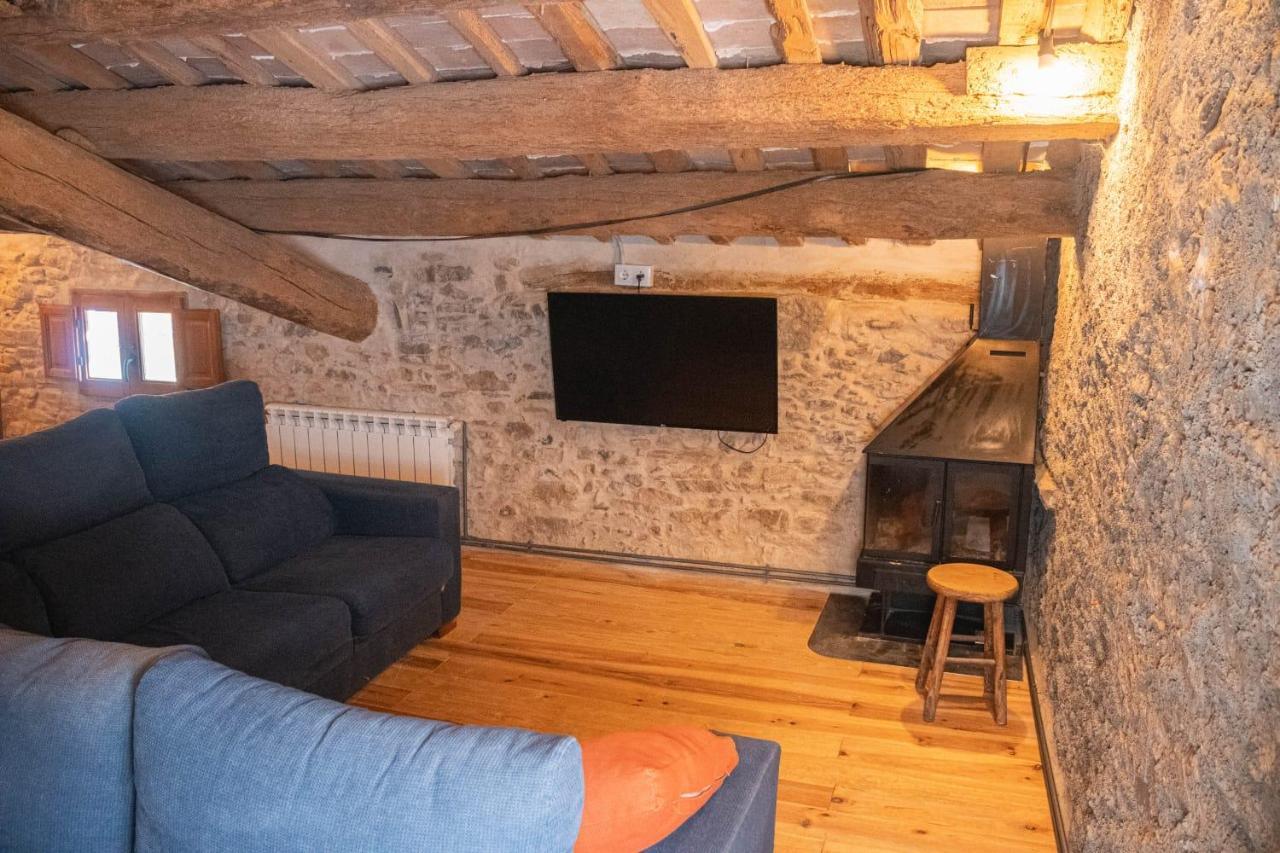 Mas El Cornut Apartment